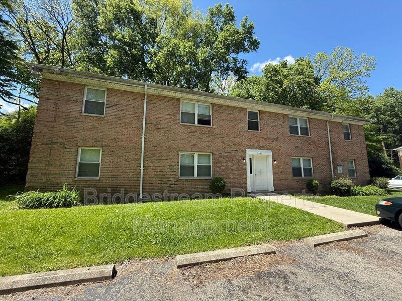 3001 Idylwilde Blvd #1B