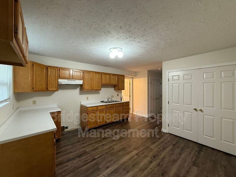 4500 Elliot Ave - Photo 2 of 17