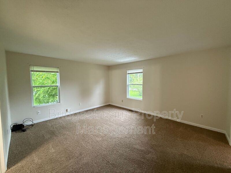 4500 Elliot Ave - Photo 4 of 17