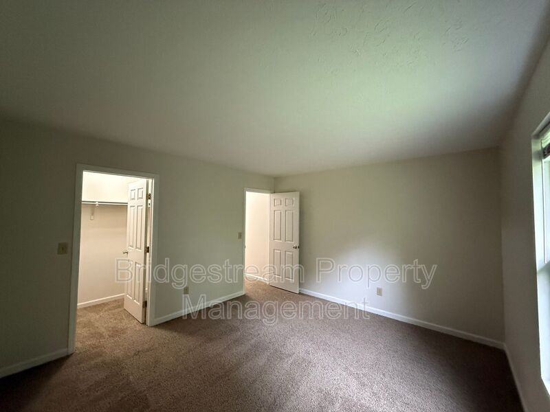 4500 Elliot Ave - Photo 7 of 17