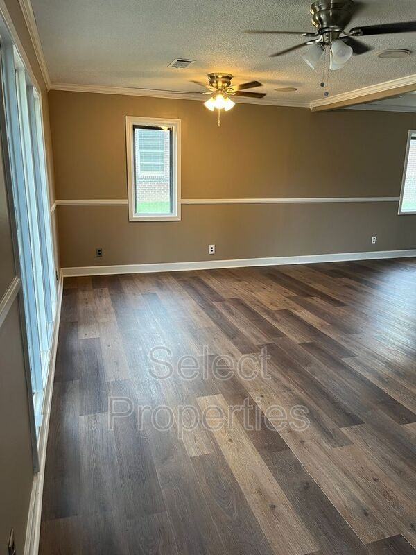 1914 Edgewood St - Photo 5 of 16