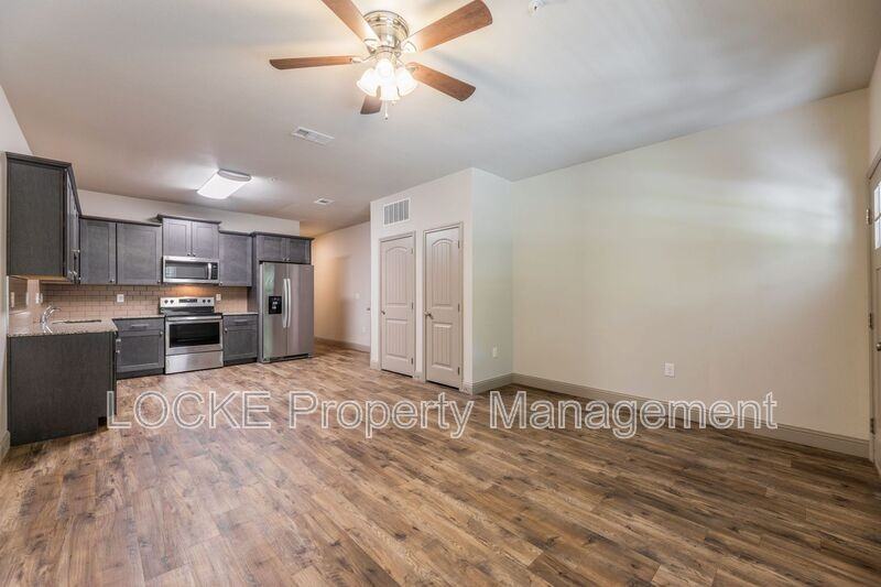 509 Eureka St #200 - Photo 2 of 29