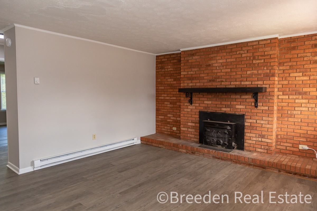 103-01: 305 Park Avenue - Photo 6 of 21