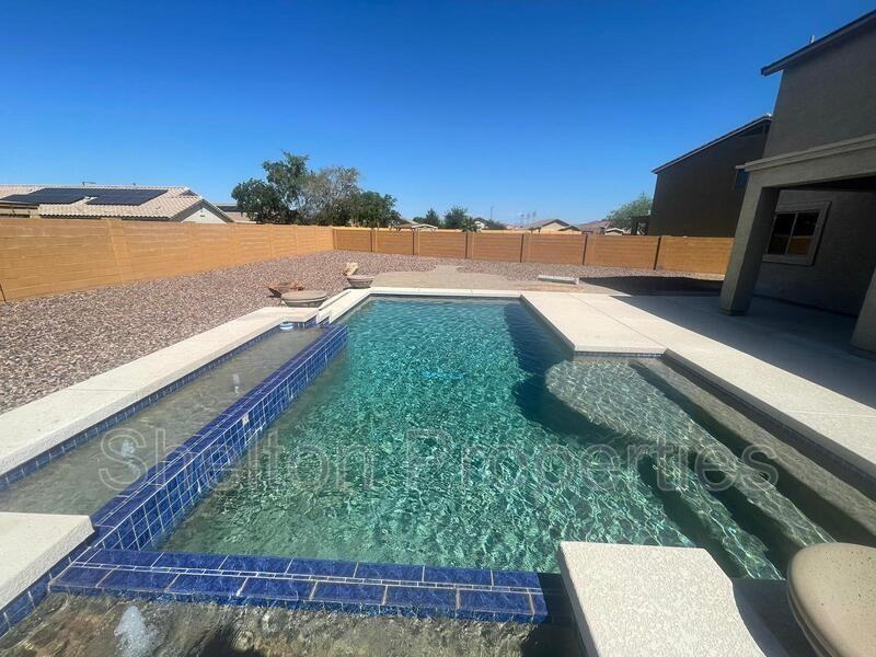 20384 N 261st Dr - Photo 3 of 36