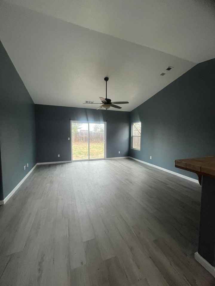 30743 Cottontail St - Photo 4 of 14