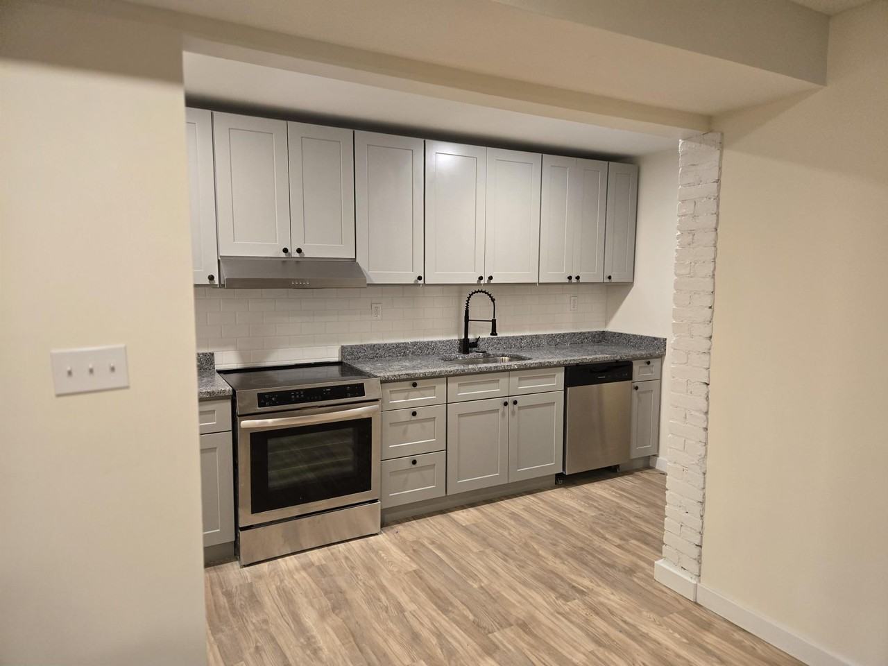104 4th Street - Photo 6 of 12