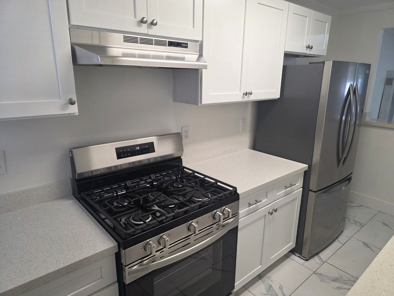 2027 Washington Avenue - Photo 7 of 11