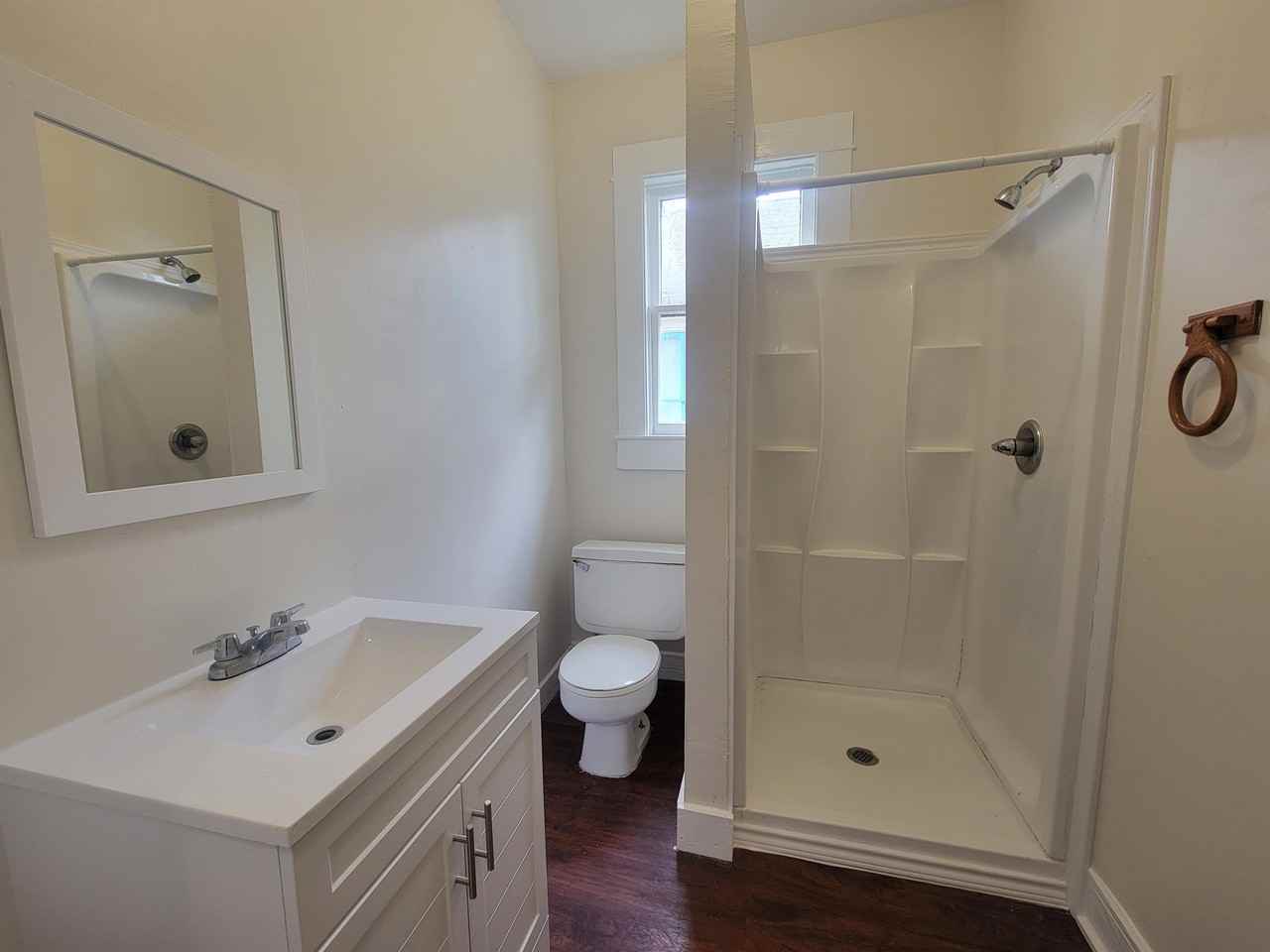 2221 35th St - Photo 3 of 27