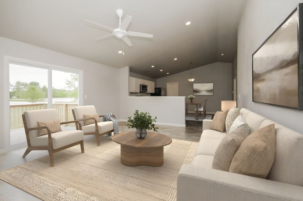 1335 Sturgeon Pt - Photo 6 of 28
