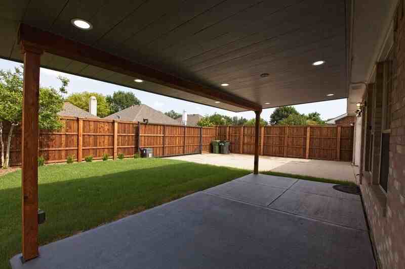 9220 Norman Dr - Photo 3 of 36