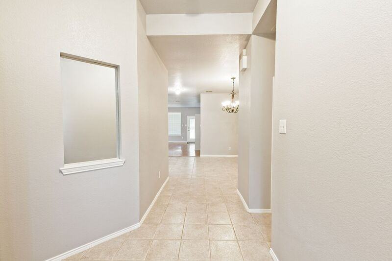 9220 Norman Dr - Photo 6 of 36