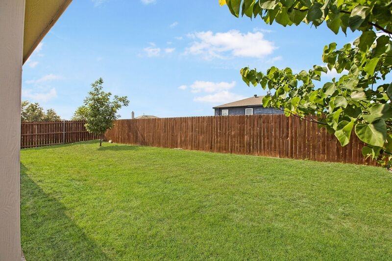 2309 Mallard Dr - Photo 2 of 39