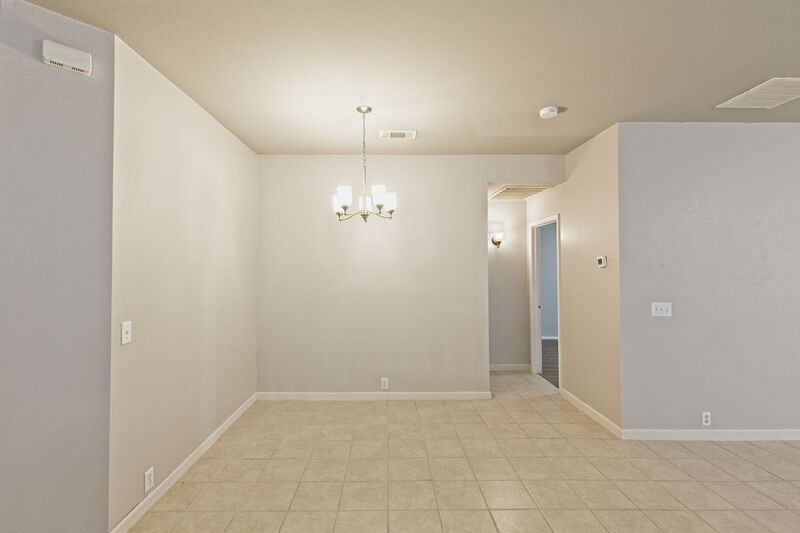 2309 Mallard Dr - Photo 6 of 39