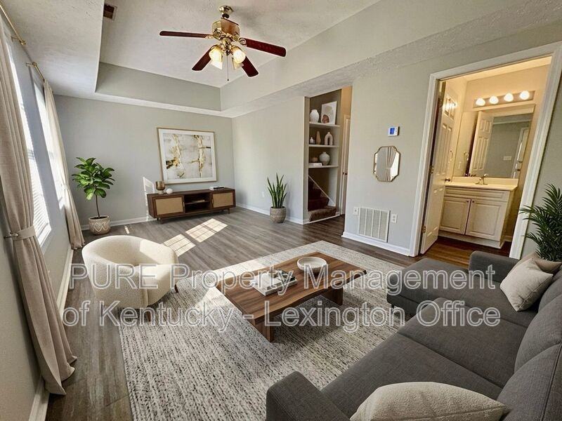 2561 Mackenzie Ln - Photo 2 of 21