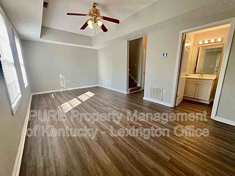 2561 Mackenzie Ln - Photo 3 of 21