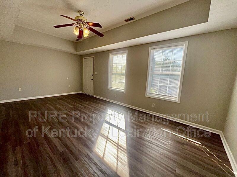 2561 Mackenzie Ln - Photo 5 of 21