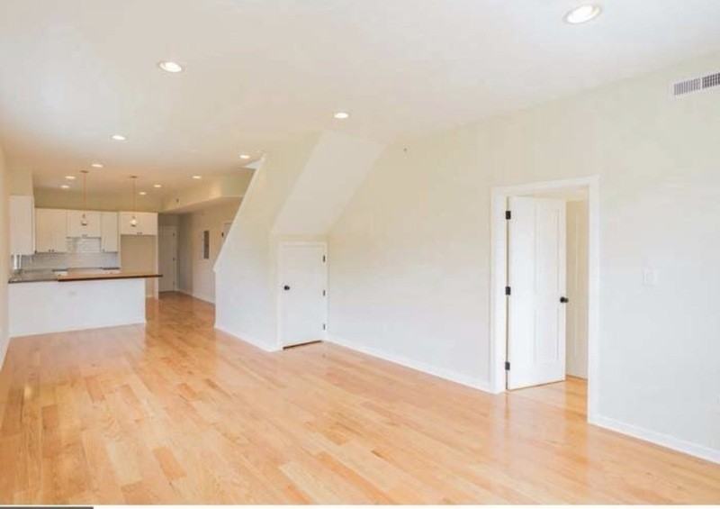 1326 N 5th St - Photo 4 of 12