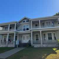 featured image of 811 E 14th St