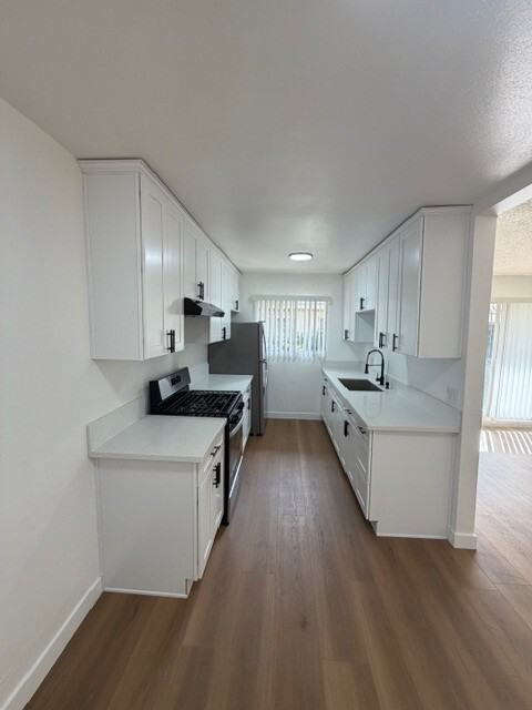 4722 August St. - Photo 2 of 11