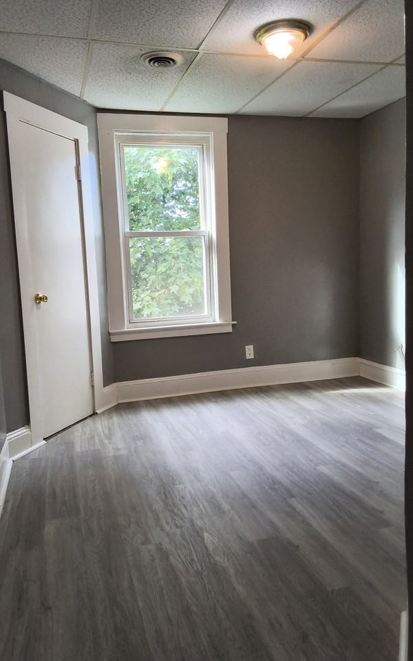 101 Phillips Avenue New Bedford - Photo 3 of 6