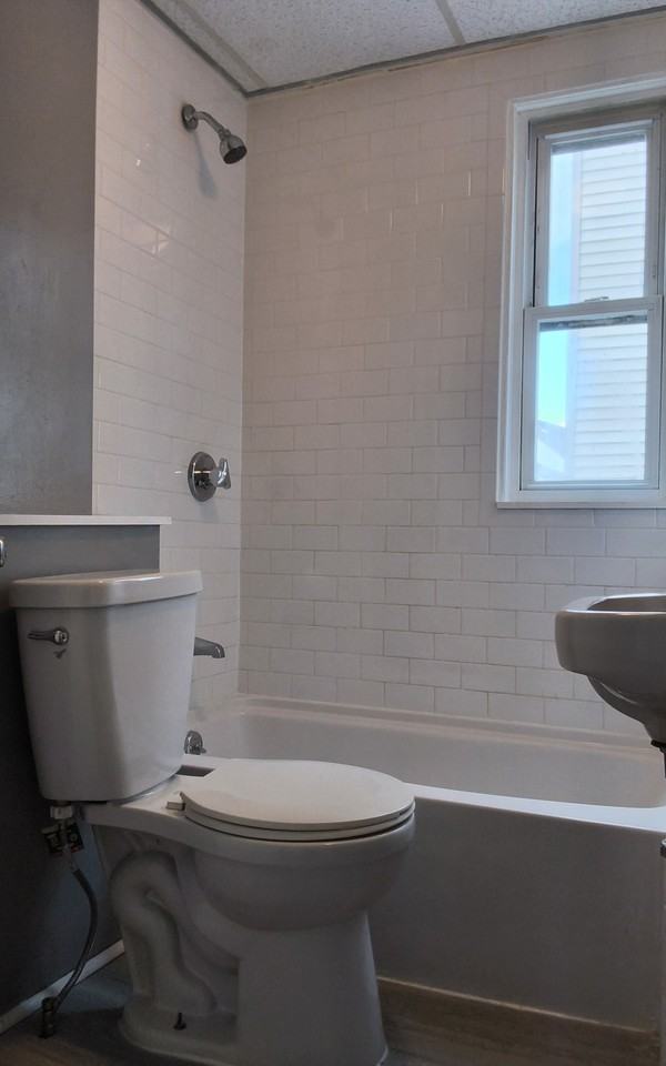 101 Phillips Avenue New Bedford - Photo 5 of 6