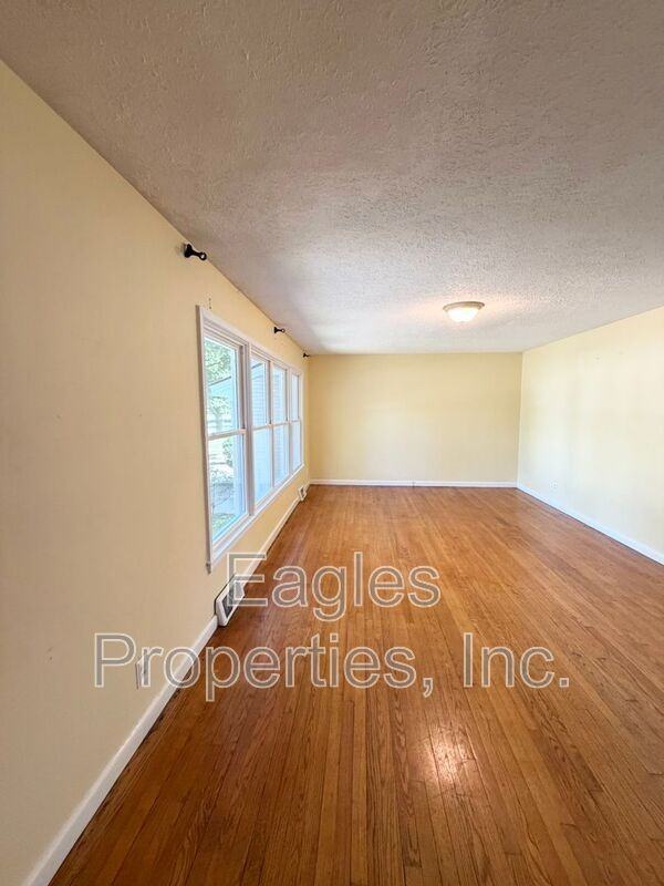 500 N Audubon Ave - Photo 3 of 11