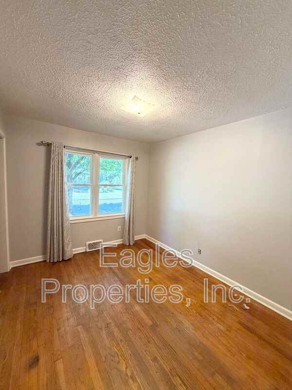 500 N Audubon Ave - Photo 5 of 11