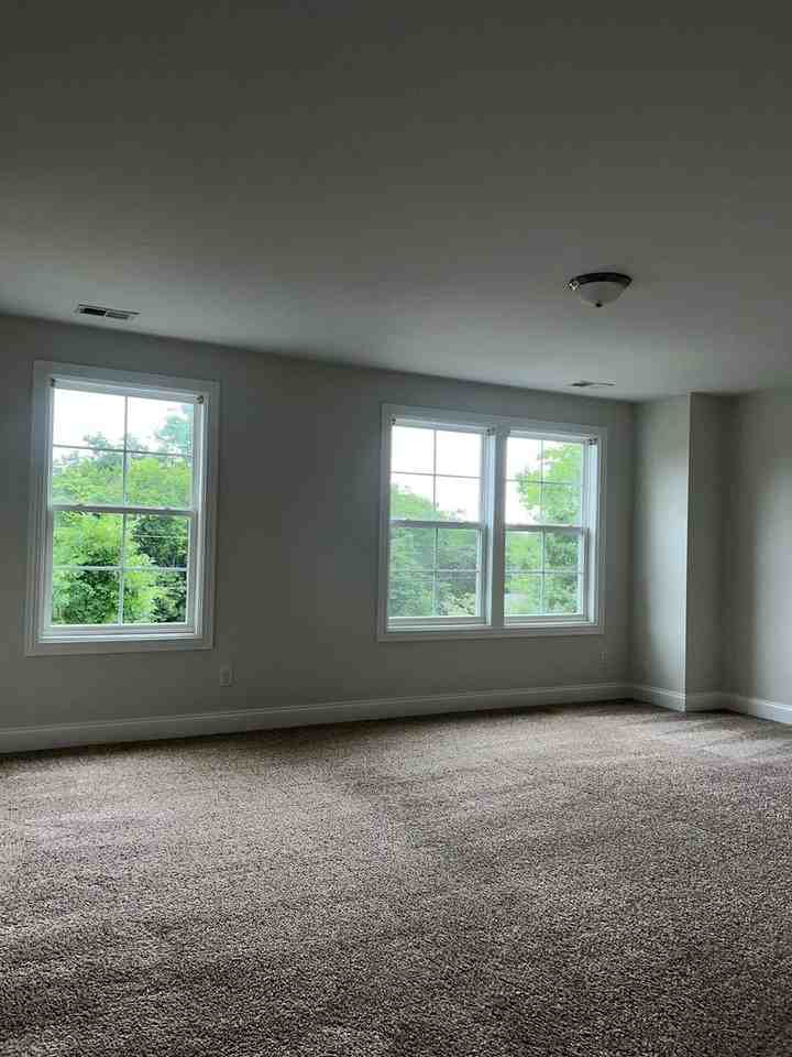 393A Brewer Dr - Photo 2 of 13