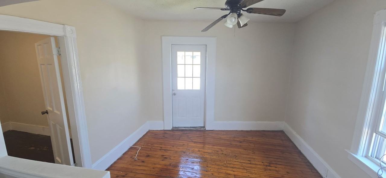 361 Chapel St - Photo 4 of 10