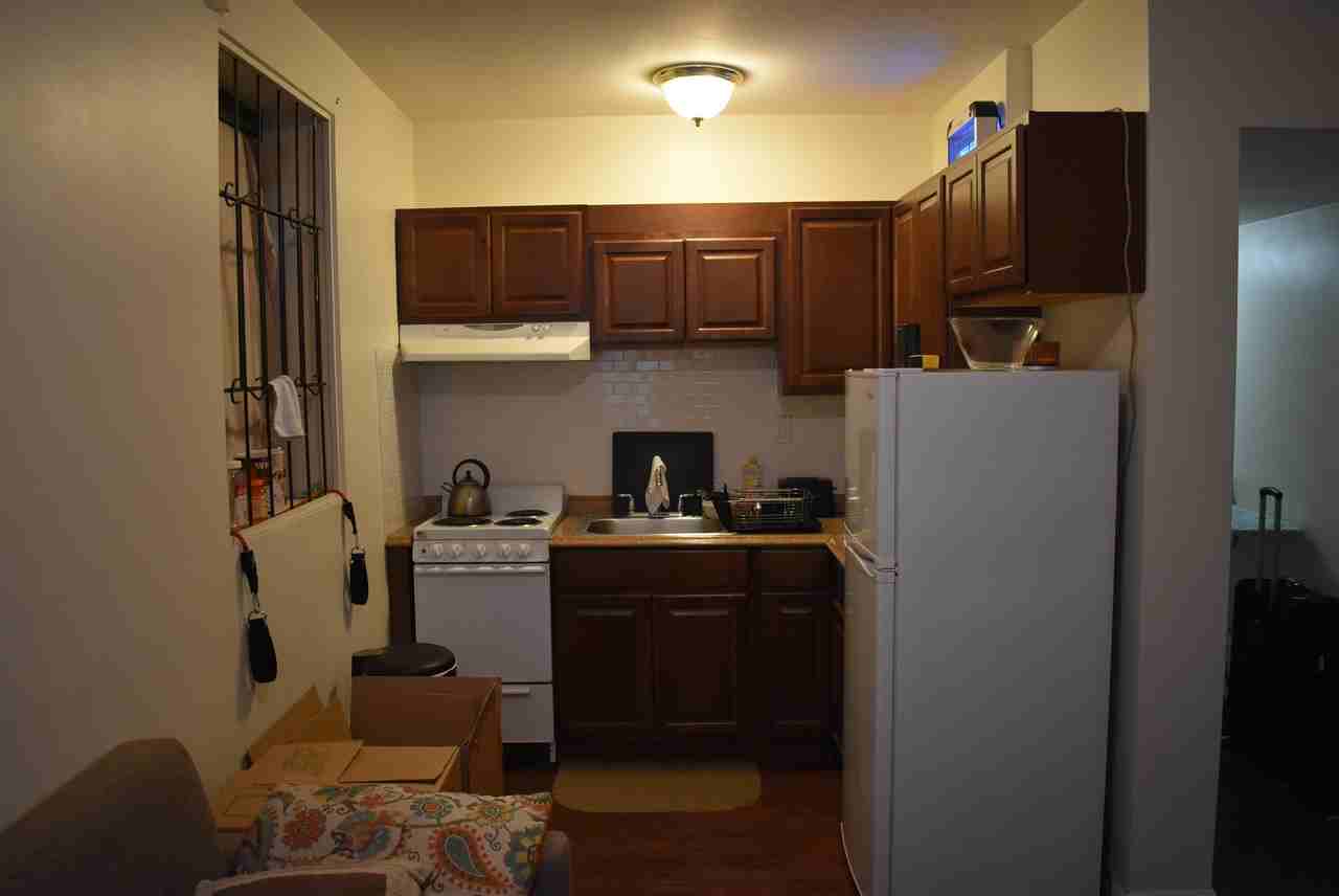 1417 Beacon St #3 - Photo 2 of 28