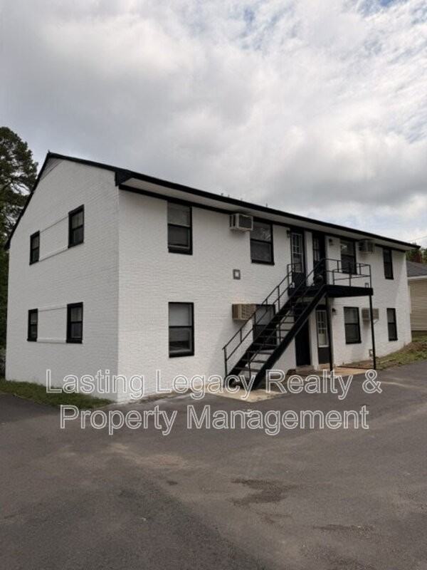 1130 Conley St #A - Photo 3 of 11