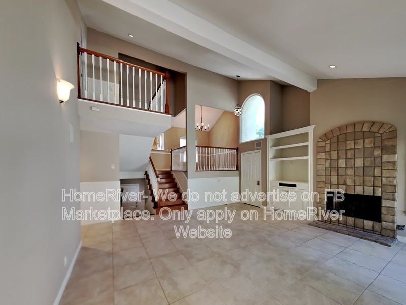 2220 Cannes Sq - Photo 2 of 30