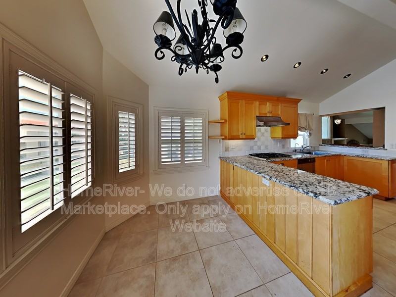 2220 Cannes Sq - Photo 7 of 30