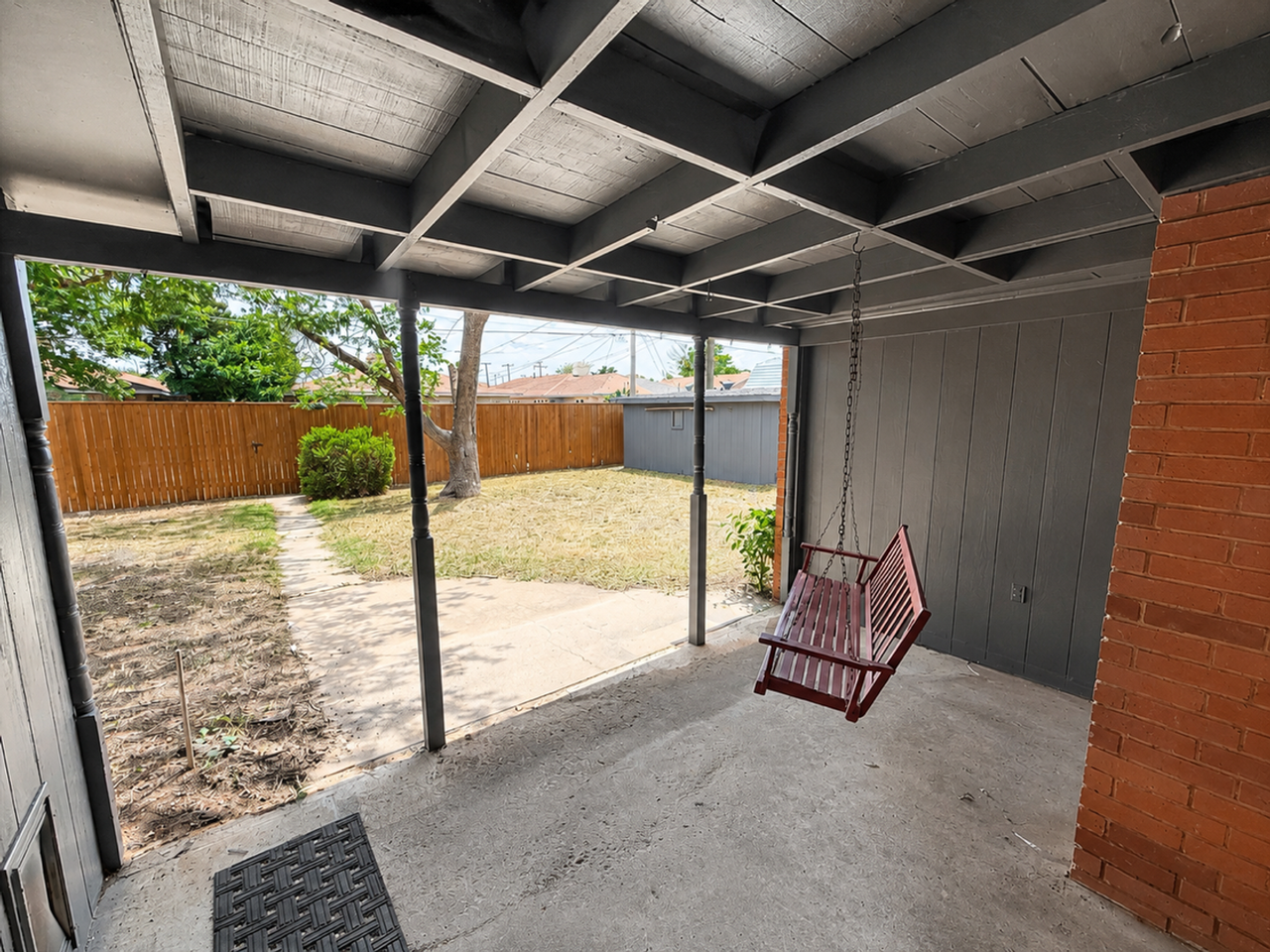 5409 33rd St - Photo 3 of 10