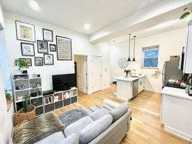 1644 W Cermak Rd #2R - Photo 1 of 1