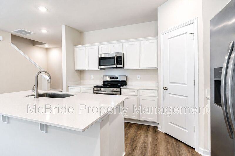 1018 Aldrich St - Photo 4 of 28