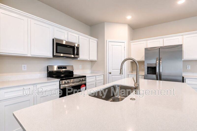 1018 Aldrich St - Photo 6 of 28