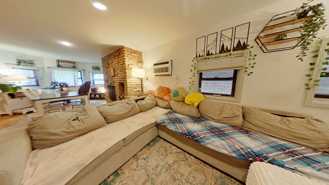 831 Wrightwood - Photo 1 of 1