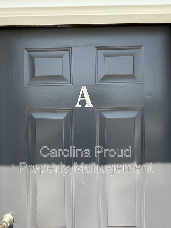 1238 Masters Ln - Photo 3 of 14