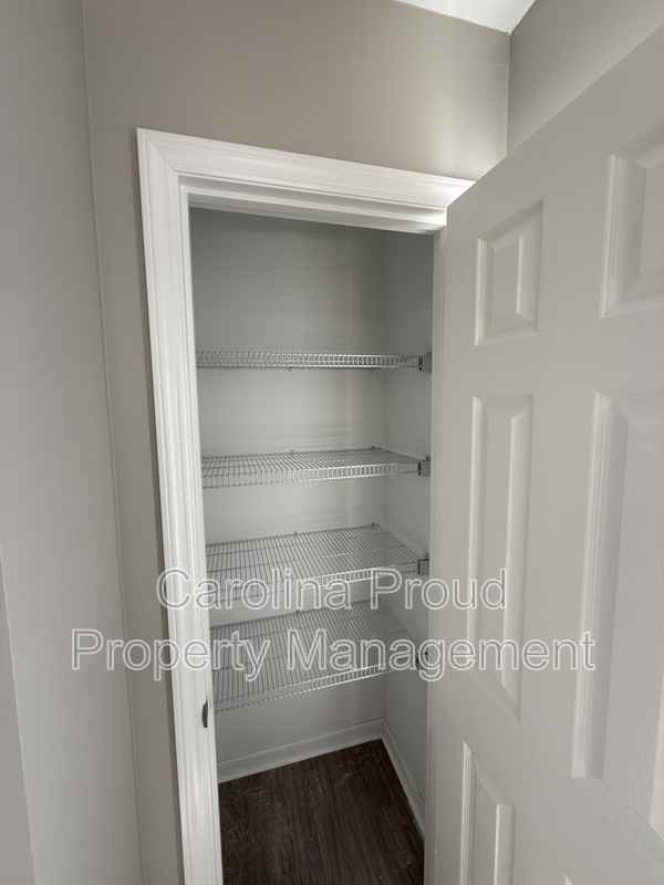 1238 Masters Ln - Photo 5 of 14