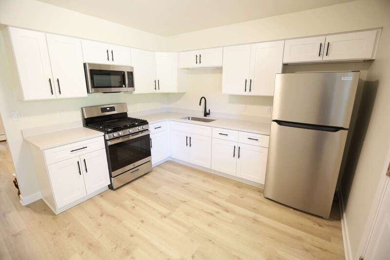 3131 Copley Dr Sw #A - Photo 2 of 7