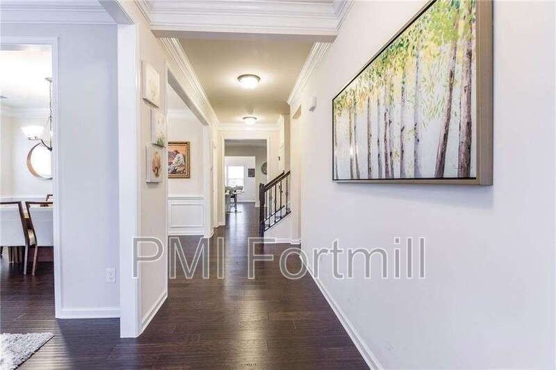 1351 Yellow Springs Dr - Photo 2 of 26