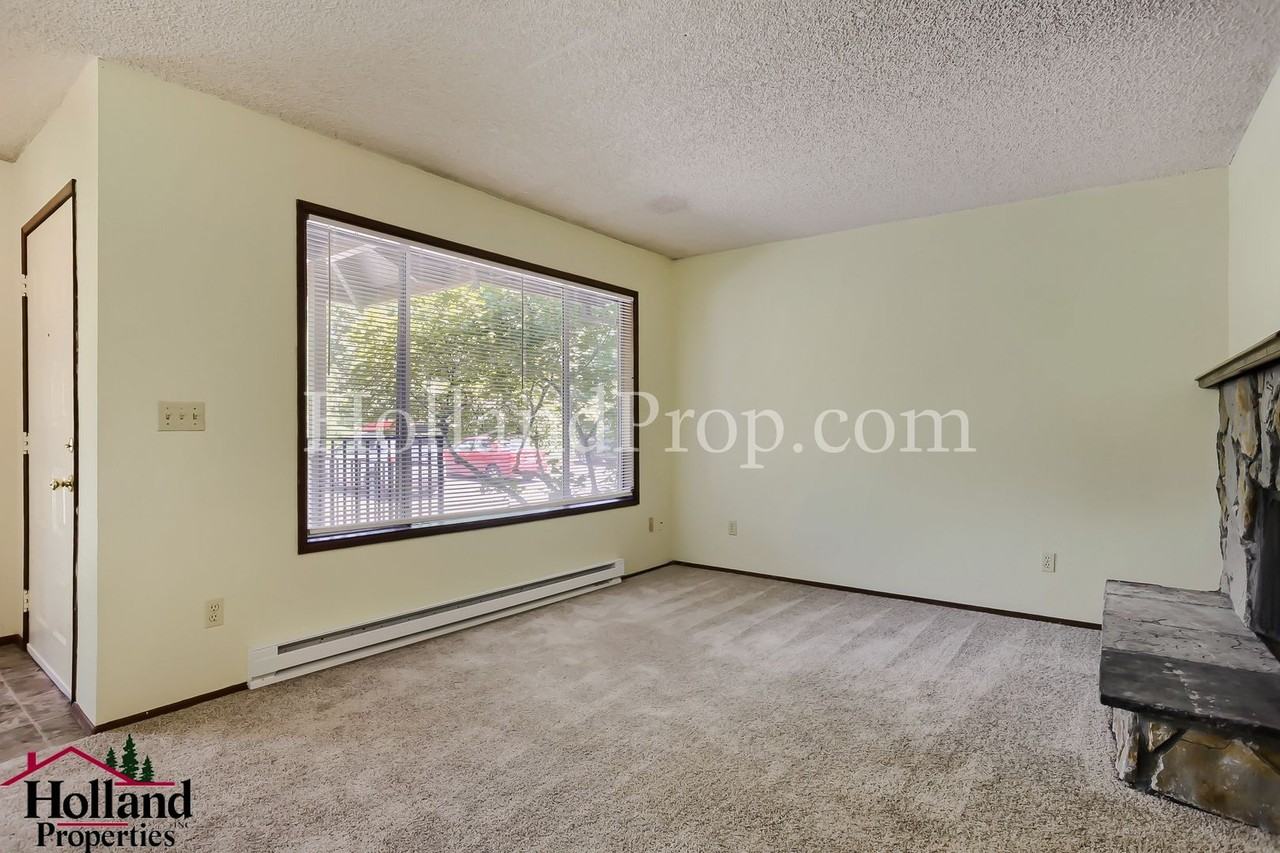 4500 Sw 103rd Ave #1 - Photo 4 of 10