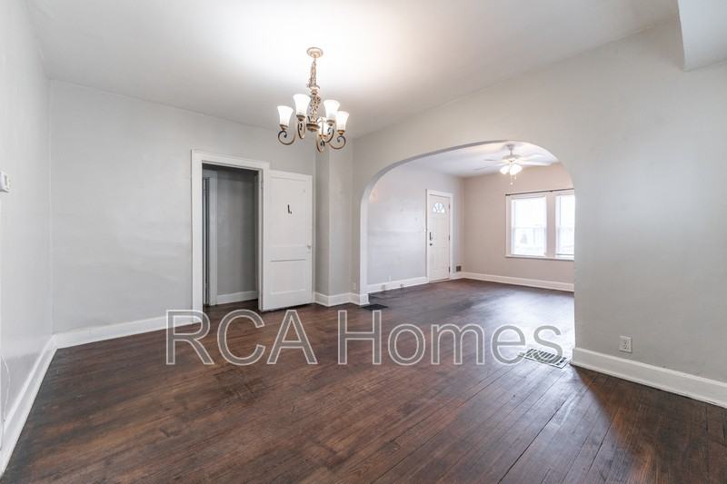 1619 E Tabor St - Photo 4 of 12