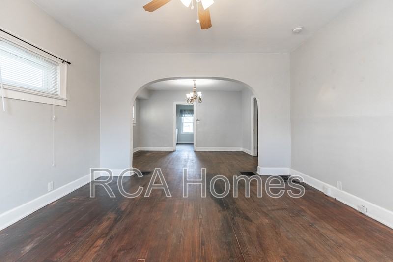 1619 E Tabor St - Photo 5 of 12