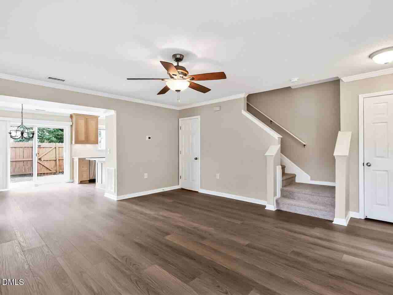 101 Harbor Haven Dr - Photo 3 of 23