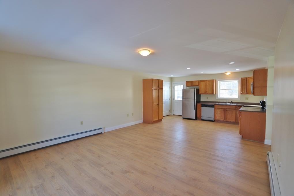 94 Streamside Ln #31 - Photo 2 of 12