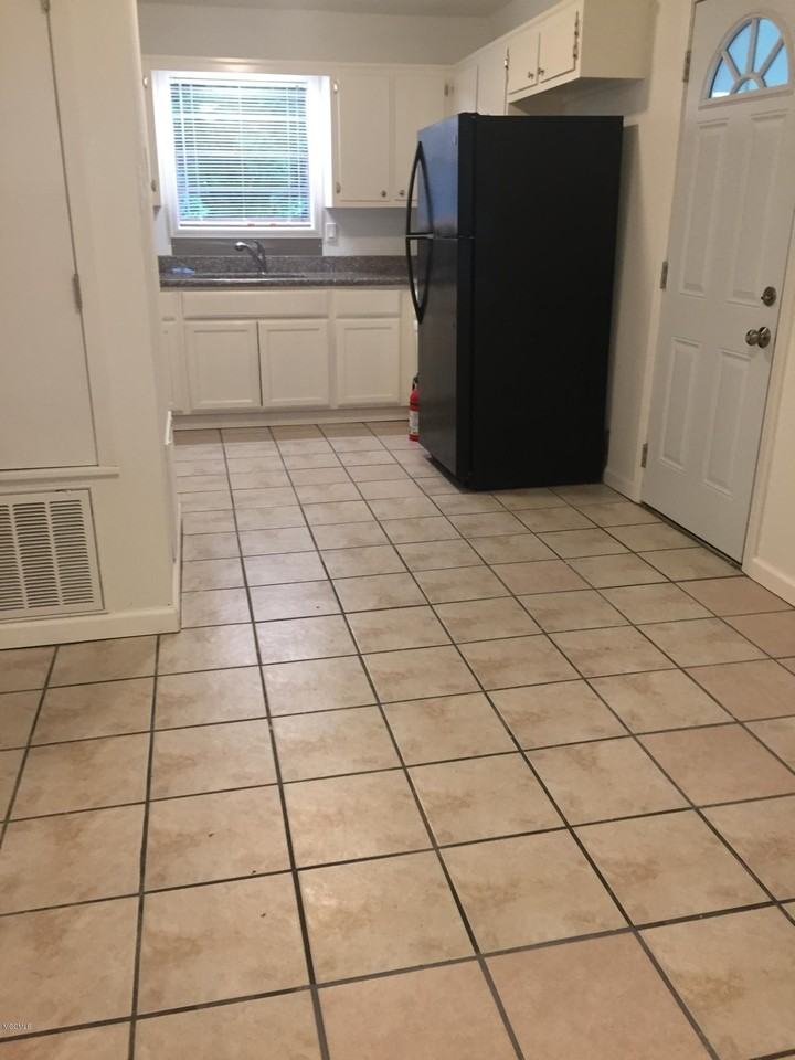 678 Meadow Dr - Photo 7 of 19