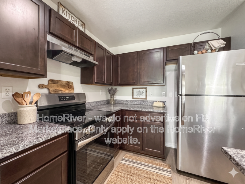 7656 Mailes Ct #202 - Photo 4 of 18