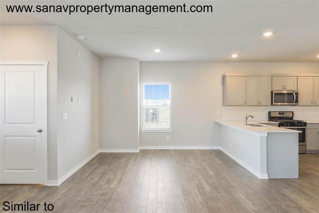 2416 Sw Plaza Pkwy - Photo 3 of 15